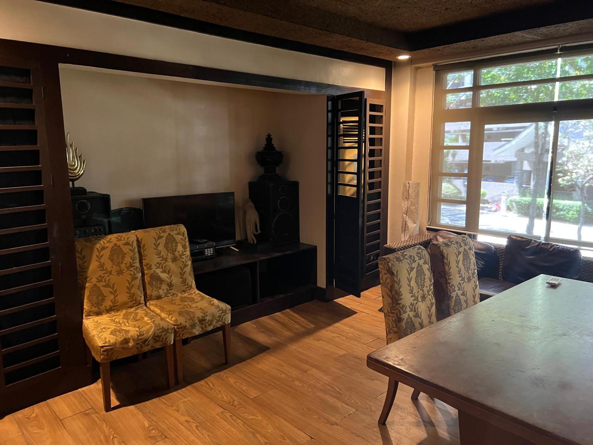 Stunning 2Br Apt, 65 Sq M Netflix At Rosewood Pointe Residences Near Bgc 마닐라 외부 사진
