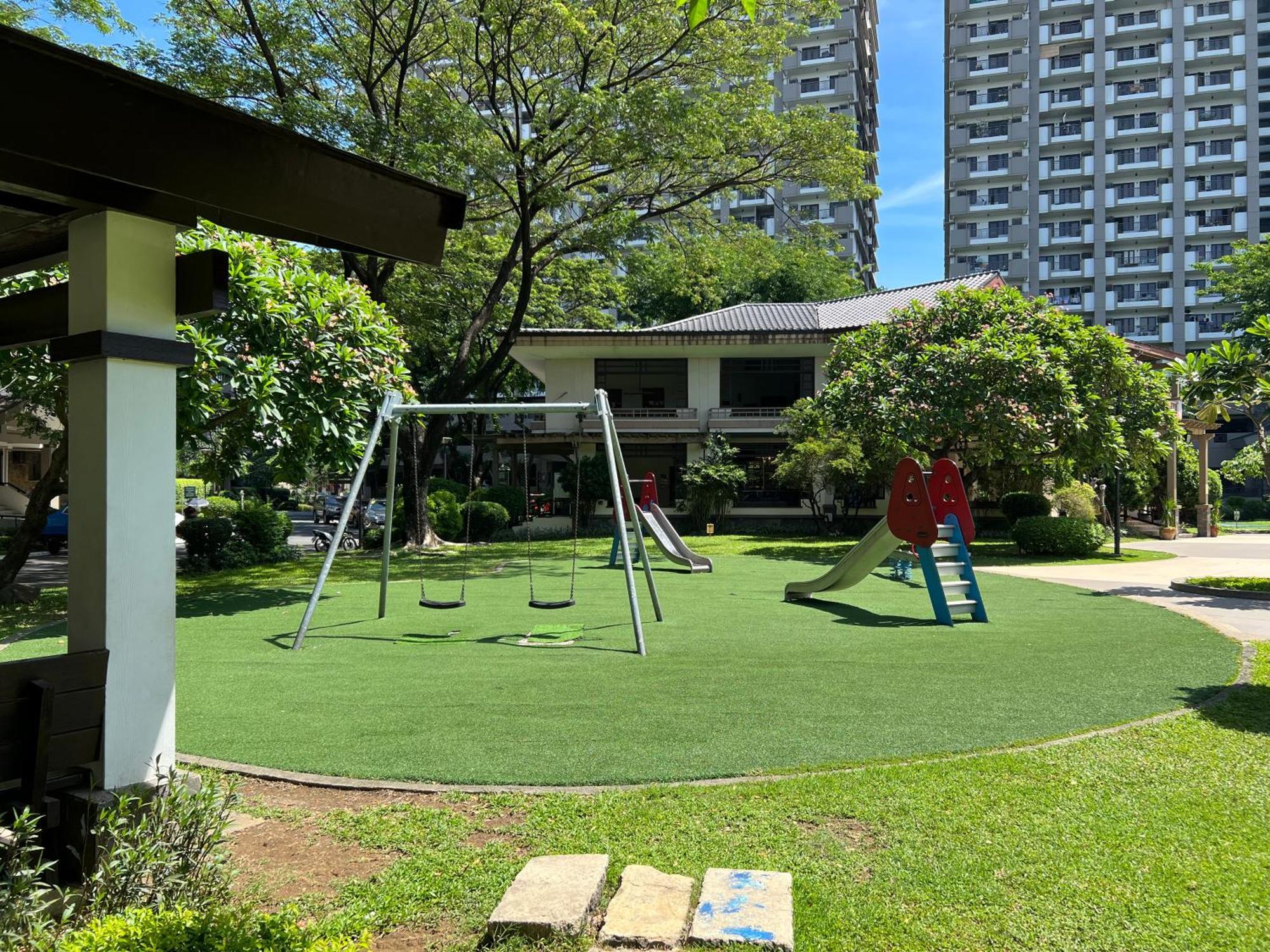 Stunning 2Br Apt, 65 Sq M Netflix At Rosewood Pointe Residences Near Bgc 마닐라 외부 사진